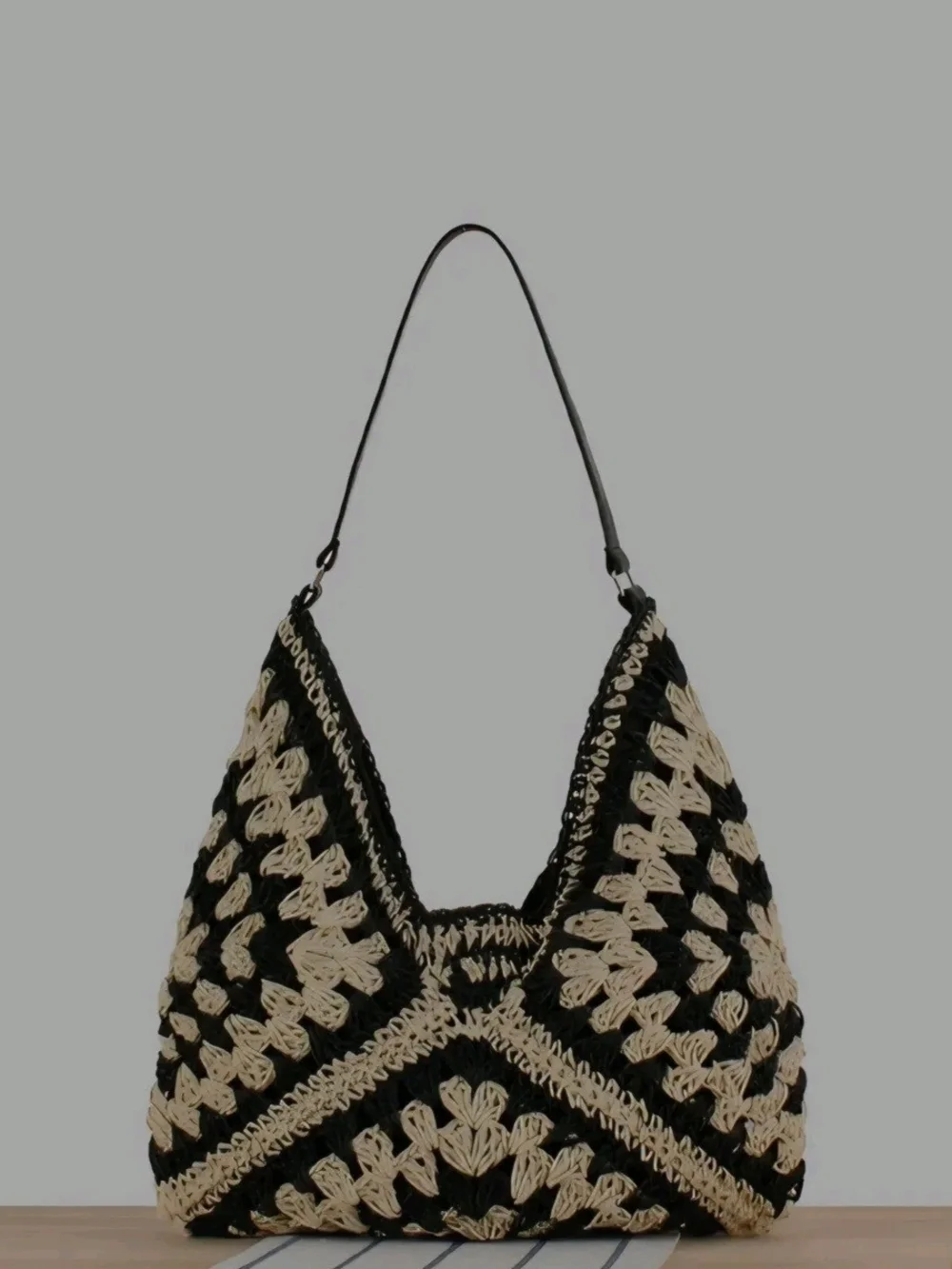 Black & Cream Commense Vintage Look Crochet Macrame Shoulder Bag